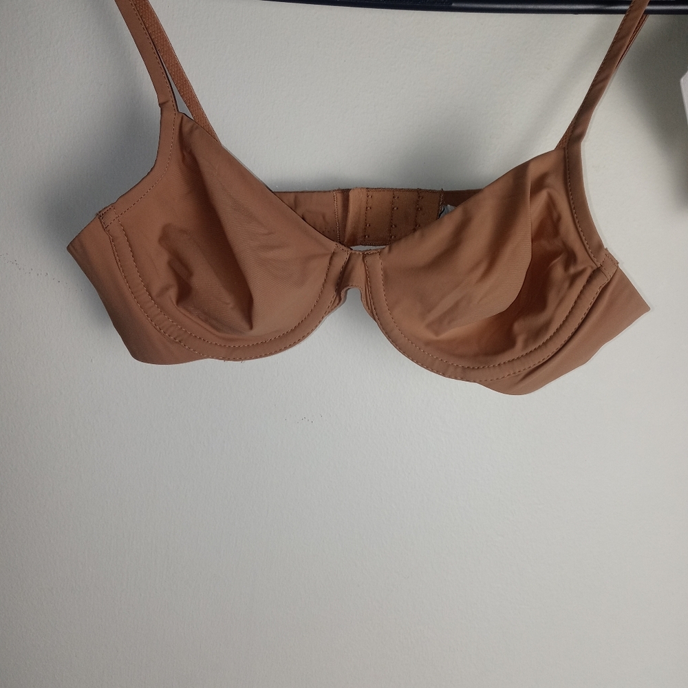 La Perla Bra Size 32B - Picture 3 of 13